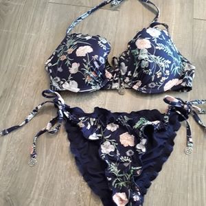 H&M Floral Ruffle Bikini swimsuit